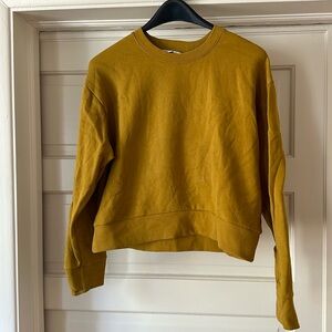 Athleta Crew Neck Sweatshirt